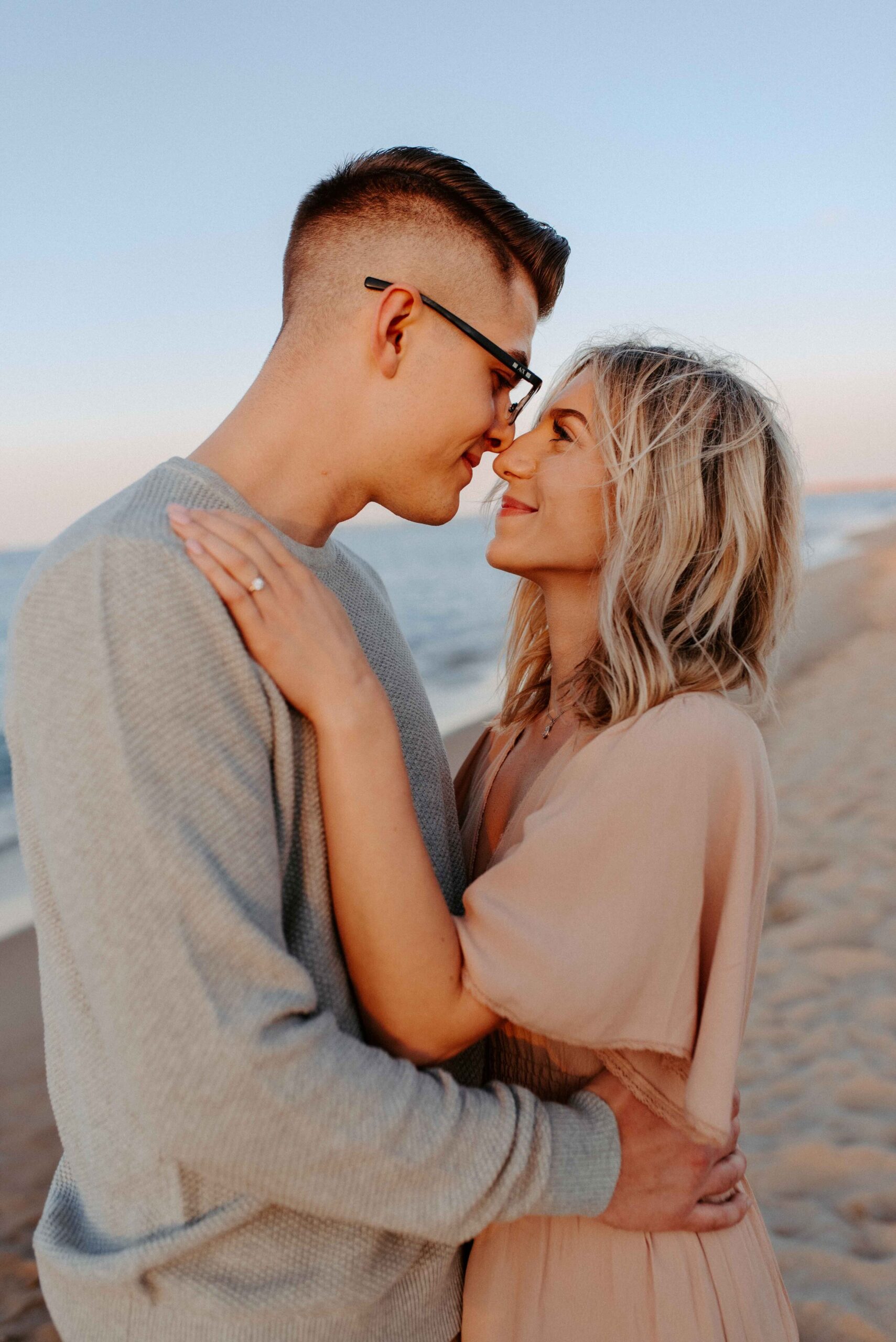 Chicago Skyline Engagement Photos-57.jpg