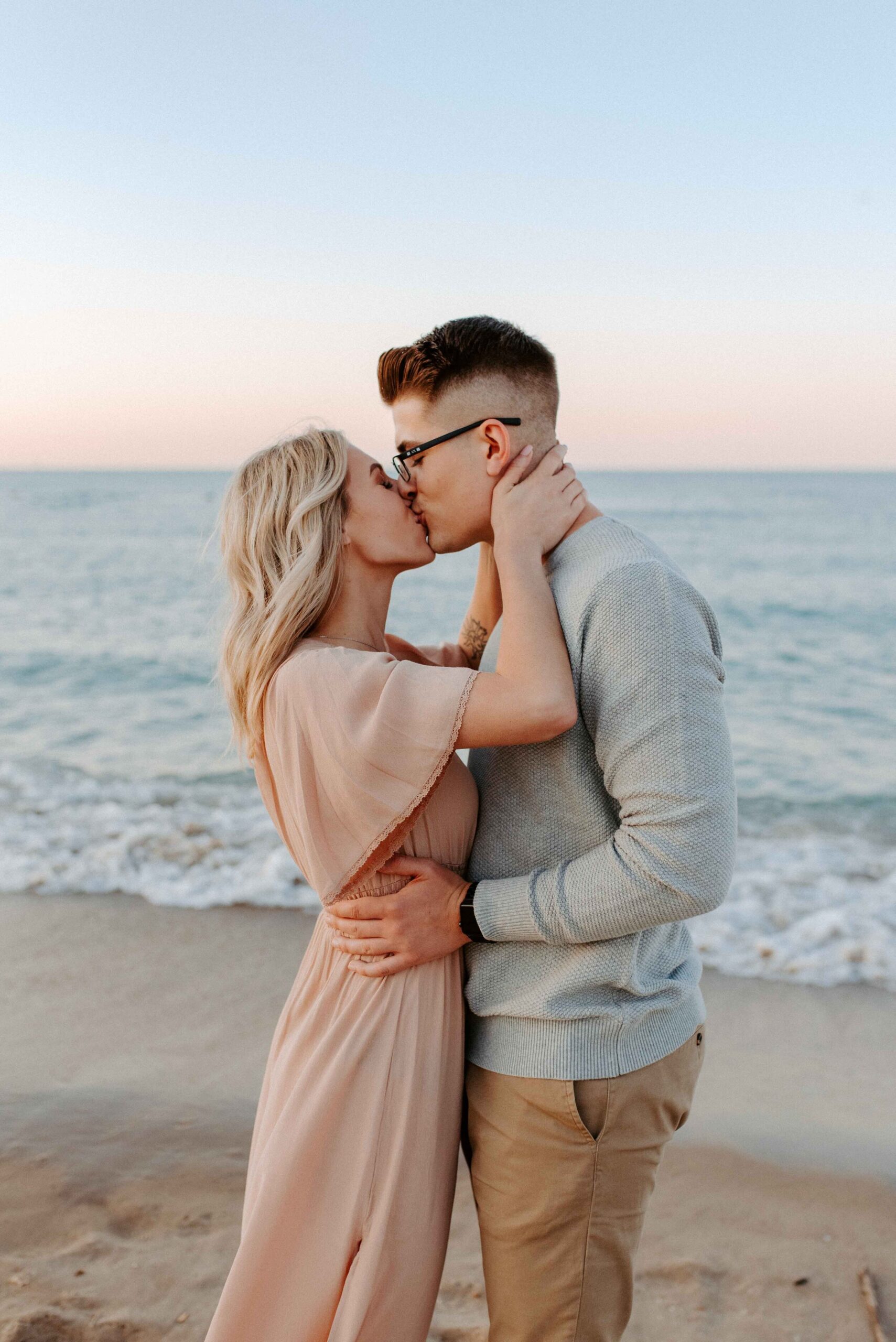 Chicago Skyline Engagement Photos-74.jpg