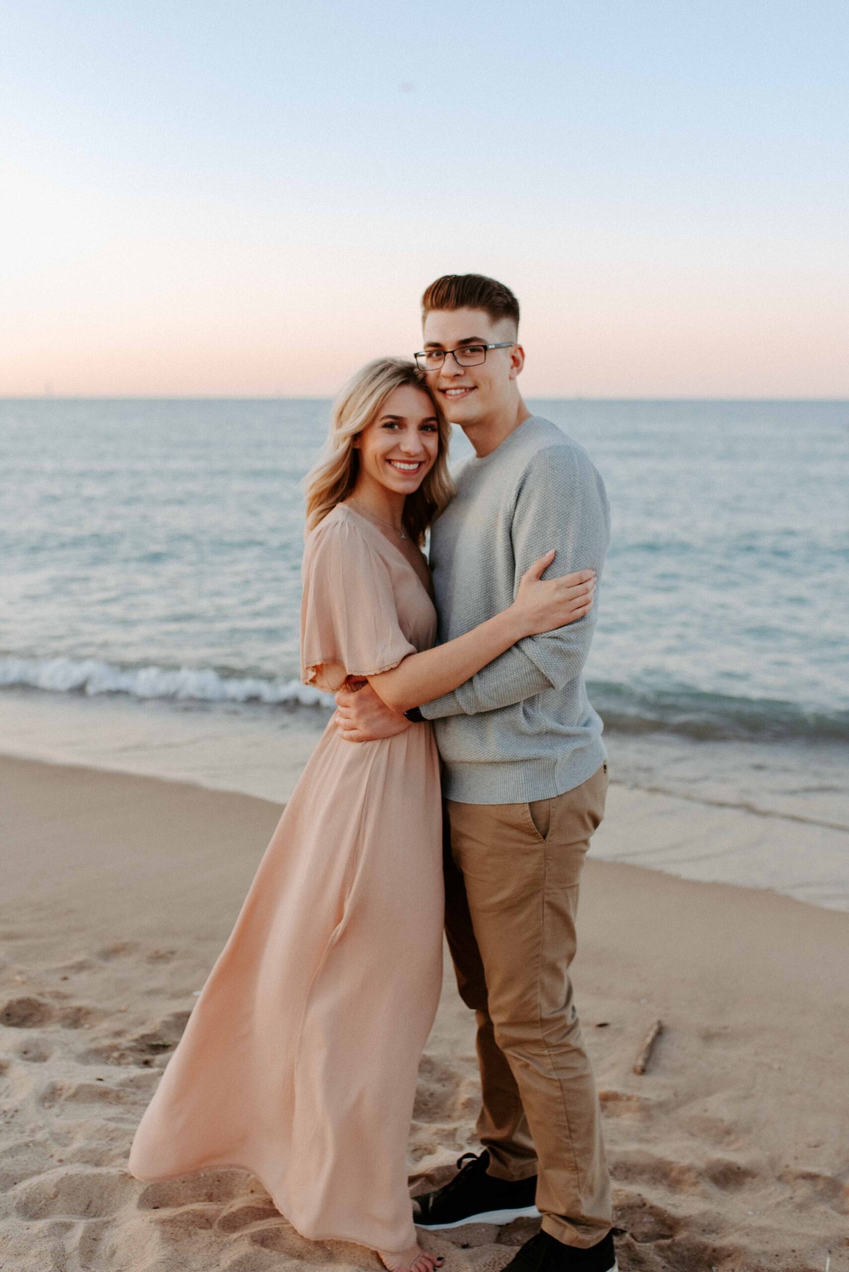 Chicago Skyline Engagement Photos-80.jpg