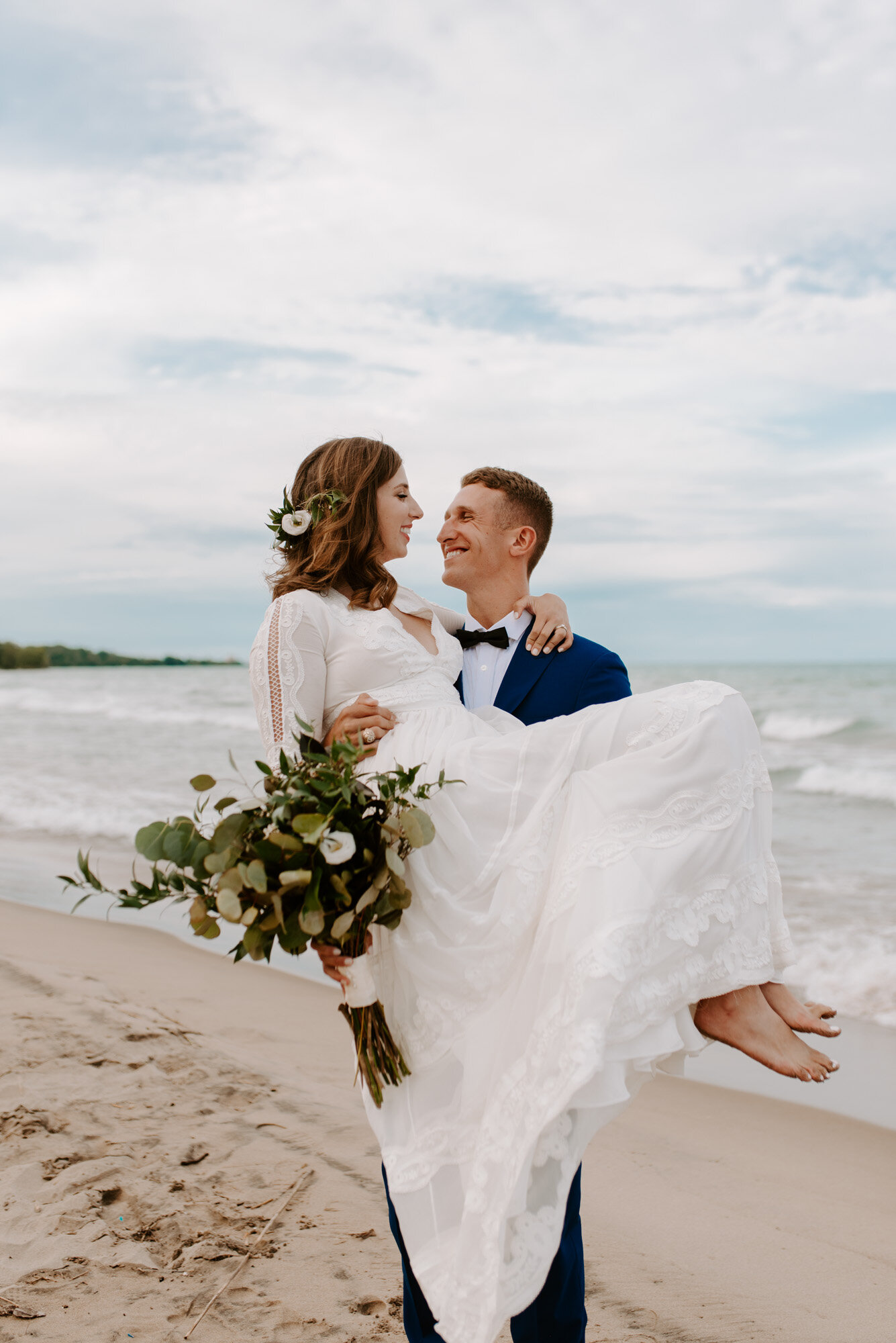 Chicago Wedding Photographer - Lake Michigan Wedding Photos-150.jpg