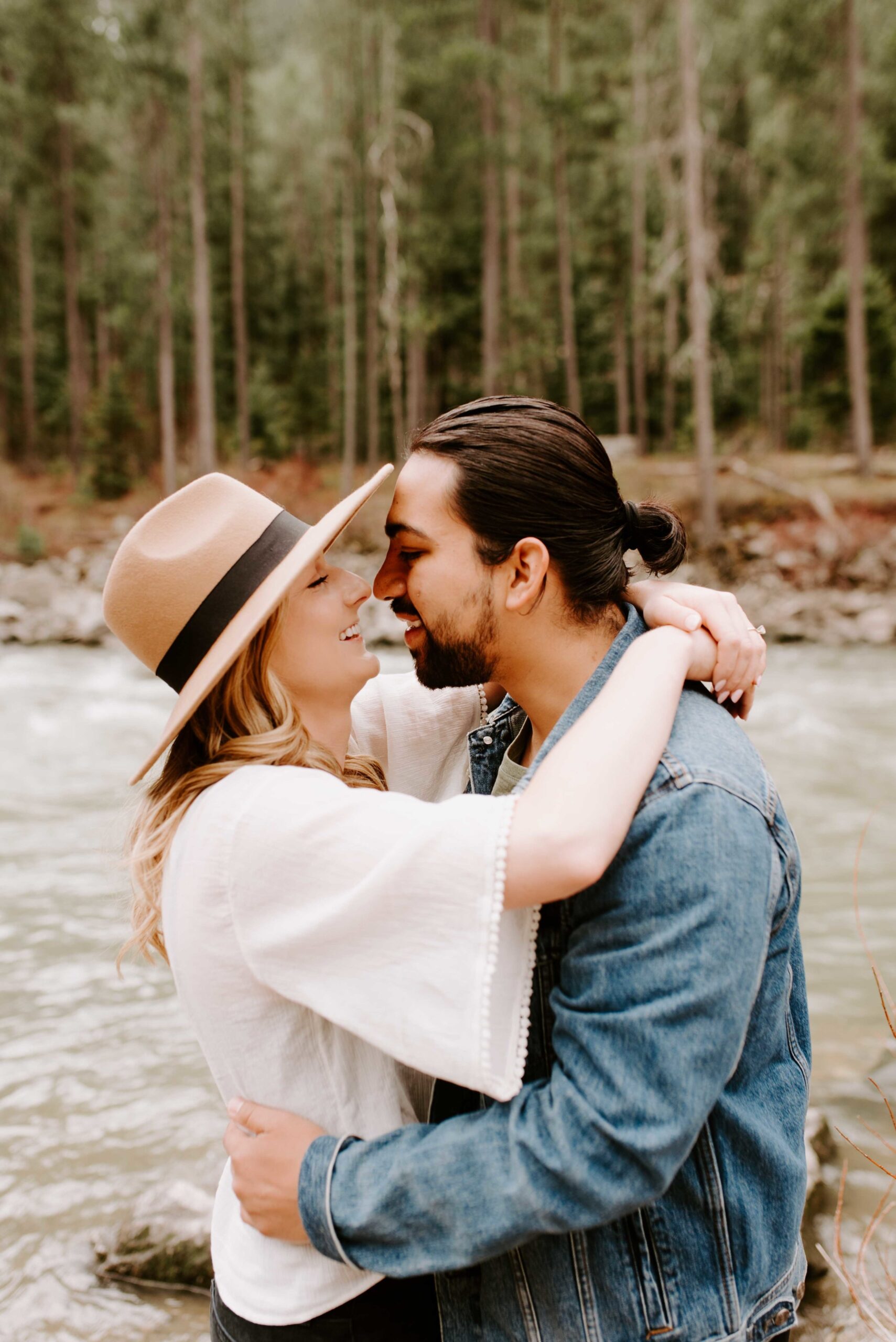 Bozeman Montana Engagement Photos-7.jpg